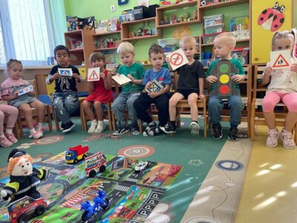 Месячник безопасности "Светофоры детства"